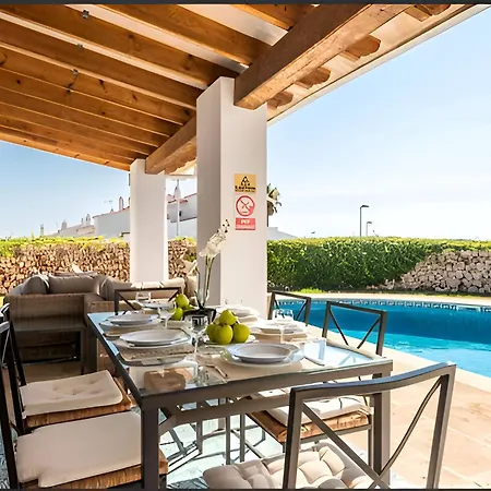 Roxana Villa